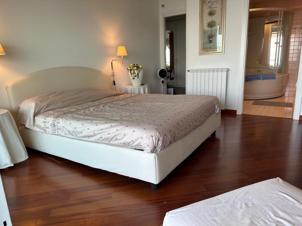 Sana Luxury Apartment 斯特雷萨 外观 照片